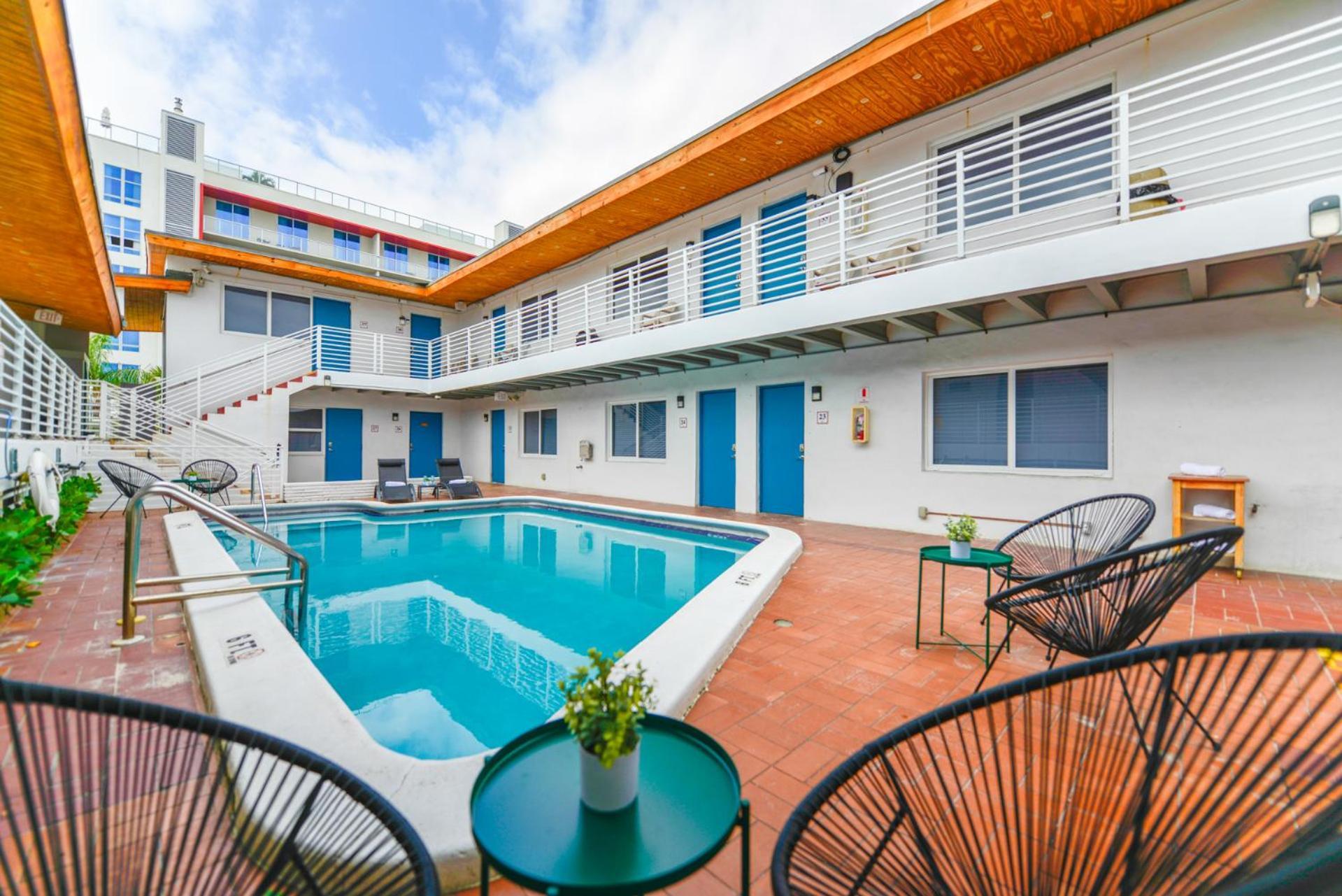 Serene Studio By The Beach With Pool - M34 Голливуд Экстерьер фото